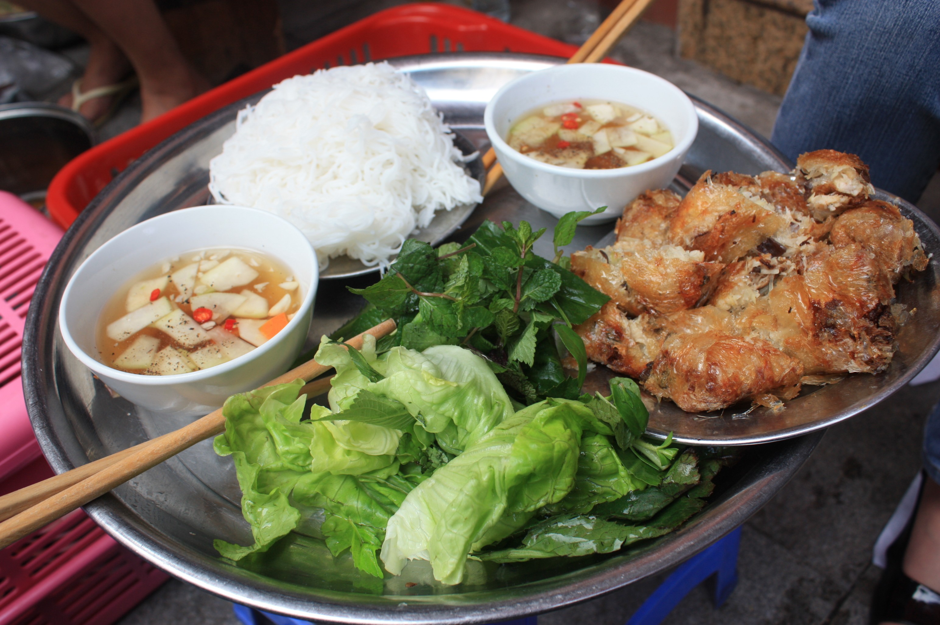 сколько стоит поесть во Вьетнаме
